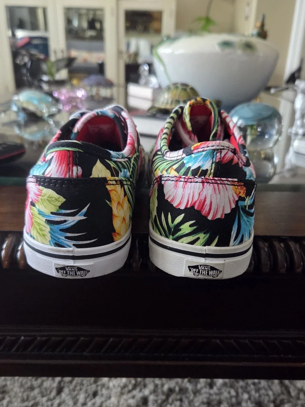 Vans Womens Floral Canvas Lace-Up Sneakers - Black Multi
